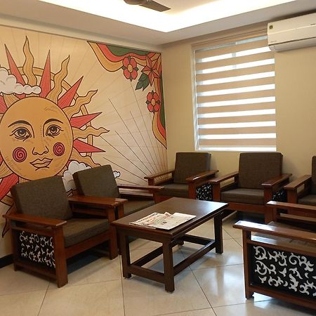 Hotel Sun Bright Residency Manipal Buitenkant foto